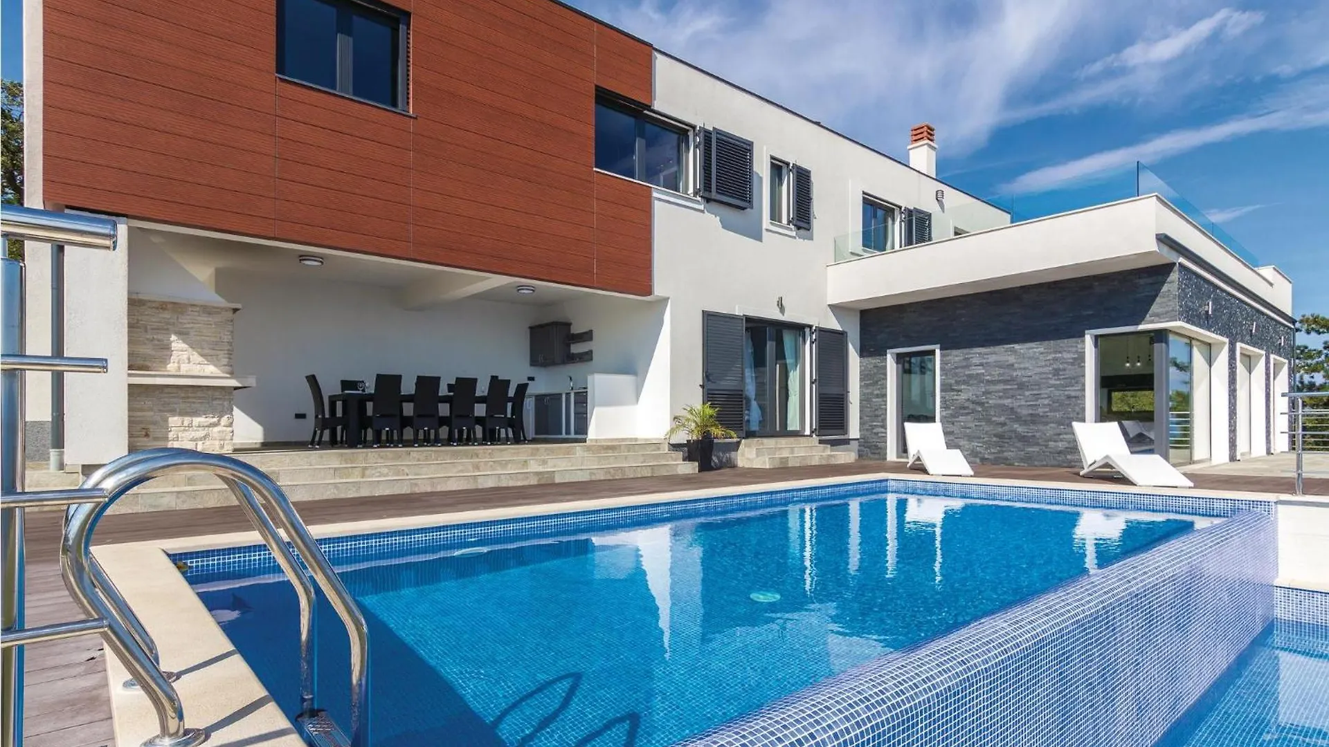 4 Bedroom Beautiful Home In Labin Vicani